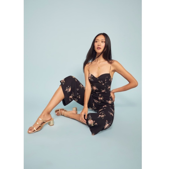 Reformation Pants - NWT REFORMATION Portia Jumpsuit Size 10